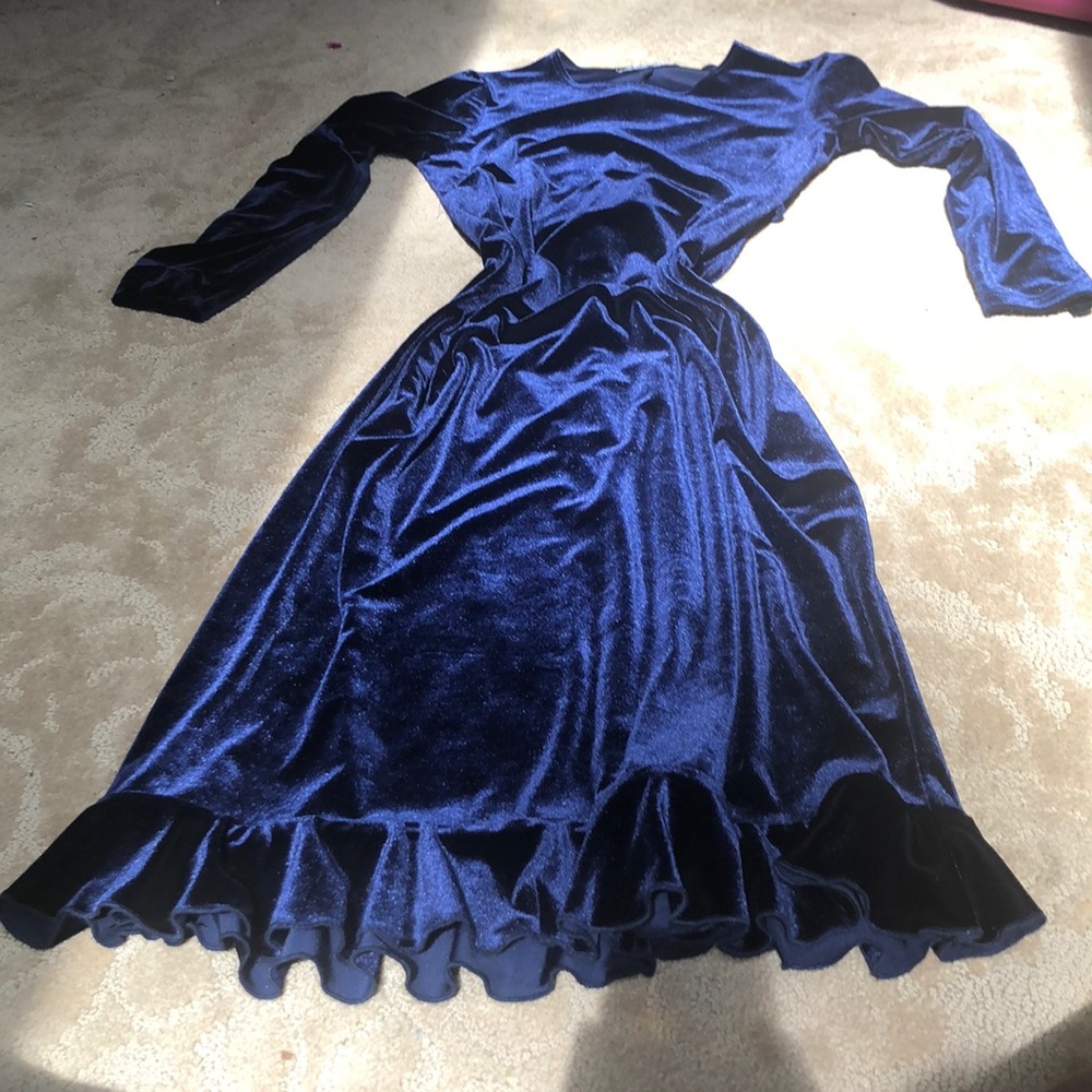 blue velvet dress